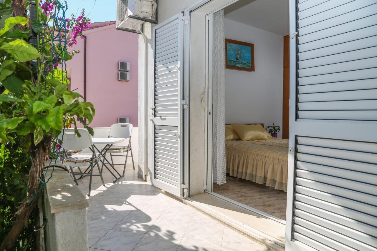 Apartments Butkovic Hvar Town Bagian luar foto