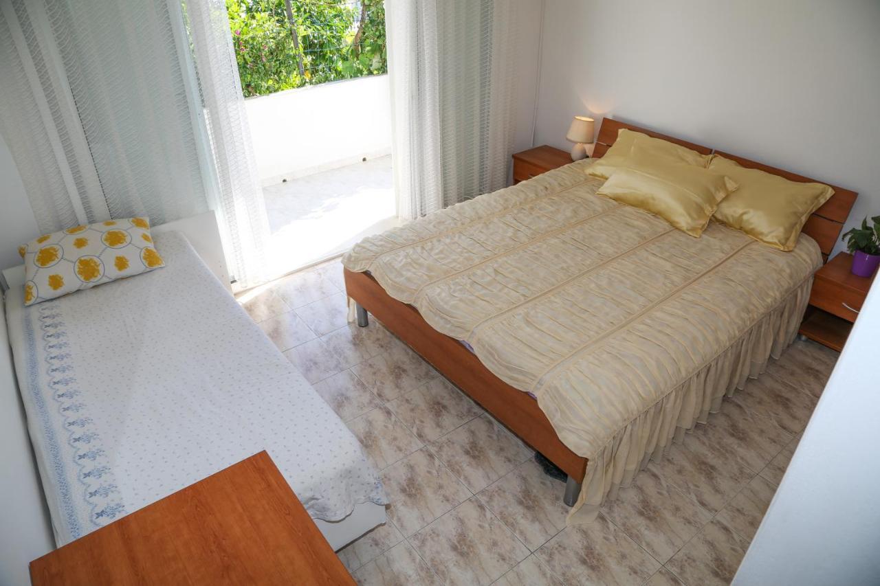 Apartments Butkovic Hvar Town Bagian luar foto