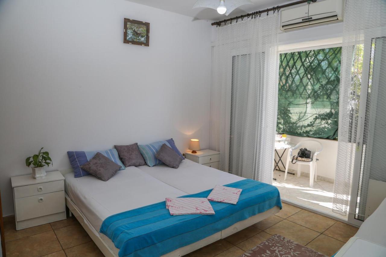 Apartments Butkovic Hvar Town Bagian luar foto