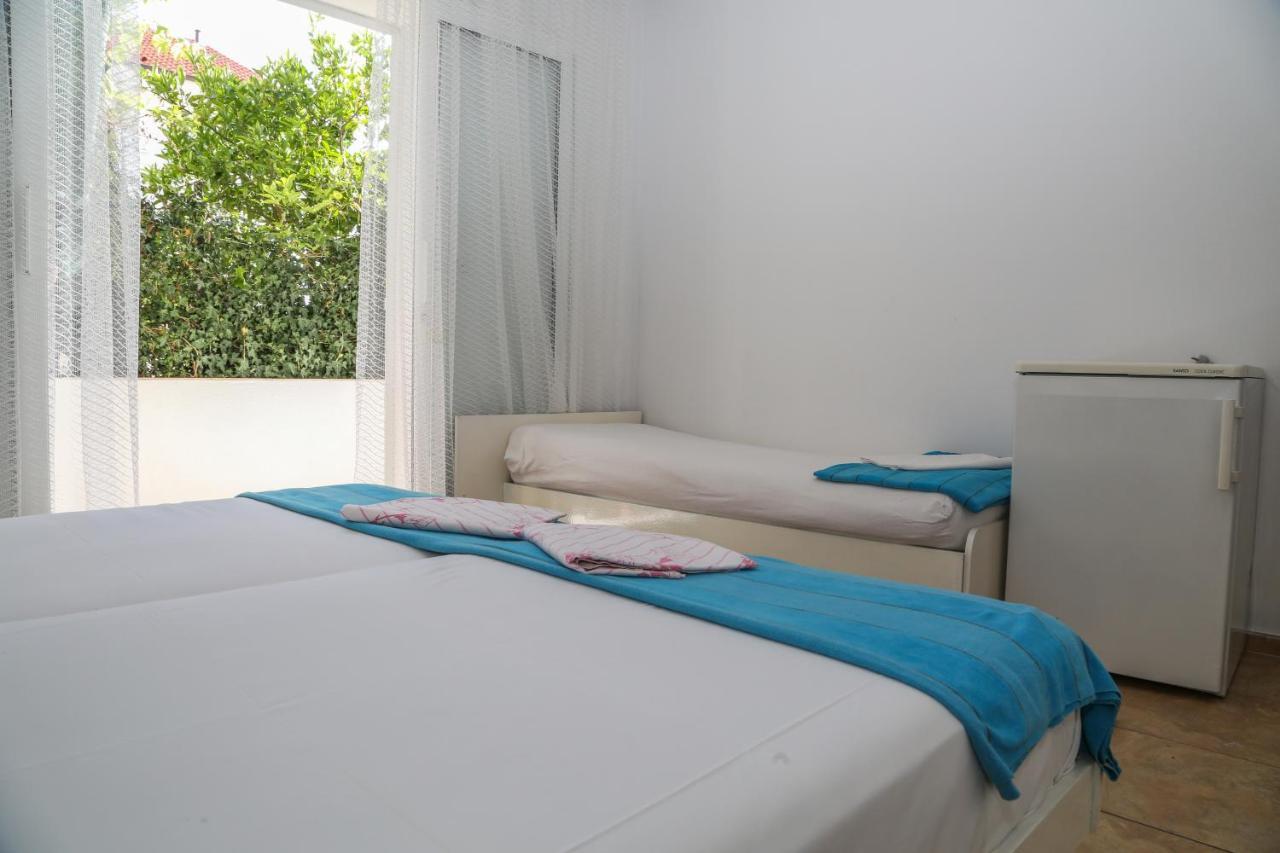 Apartments Butkovic Hvar Town Bagian luar foto