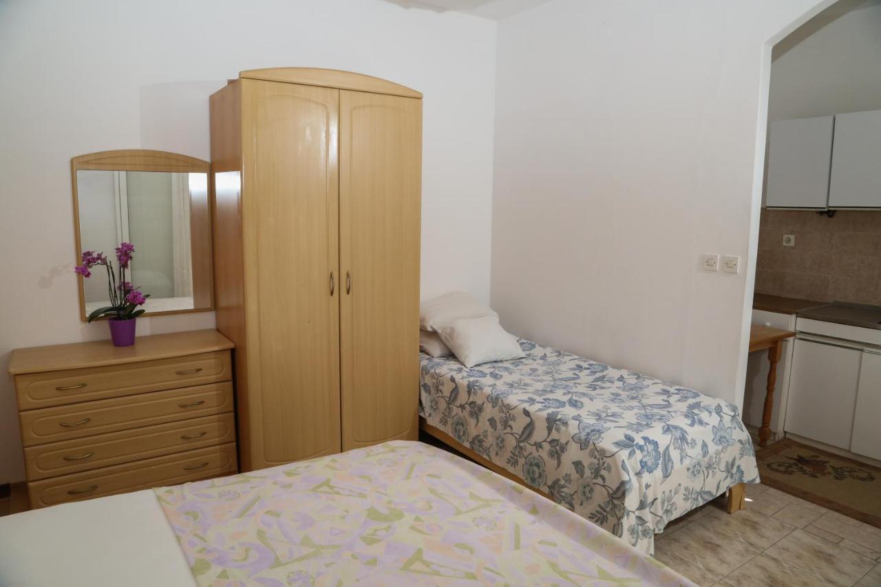 Apartments Butkovic Hvar Town Bagian luar foto