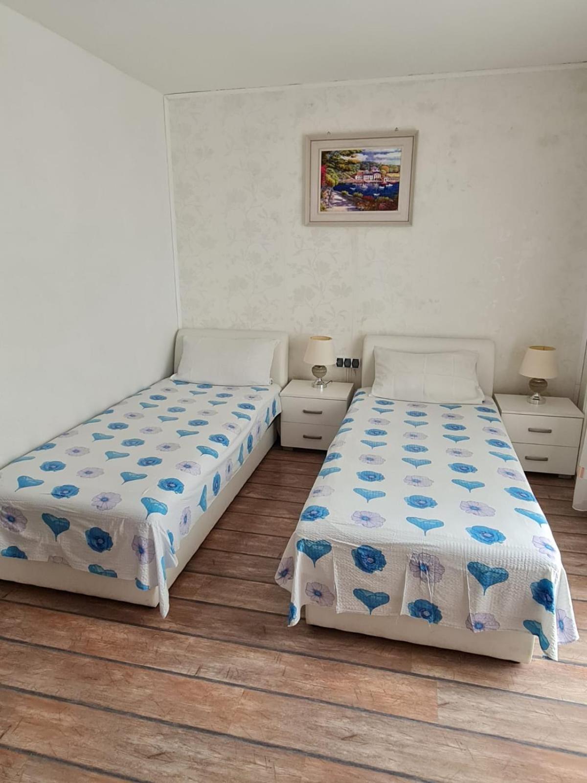 Apartments Butkovic Hvar Town Bagian luar foto