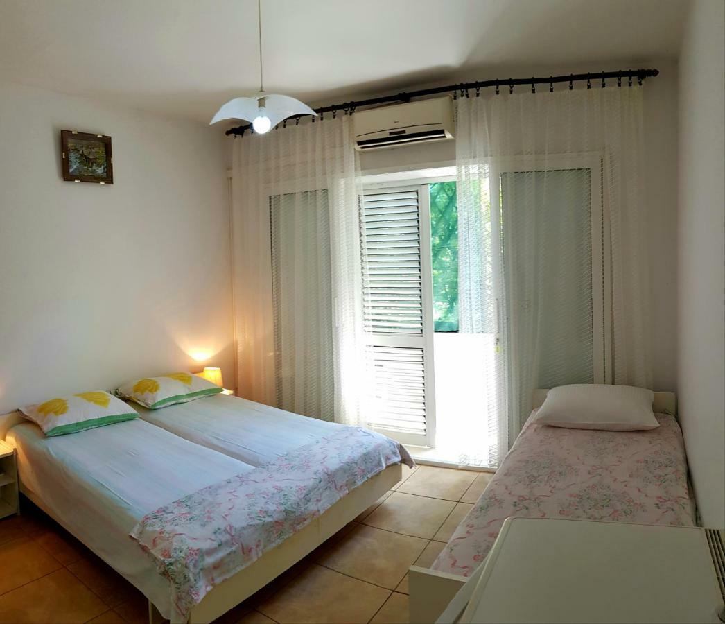 Apartments Butkovic Hvar Town Bagian luar foto