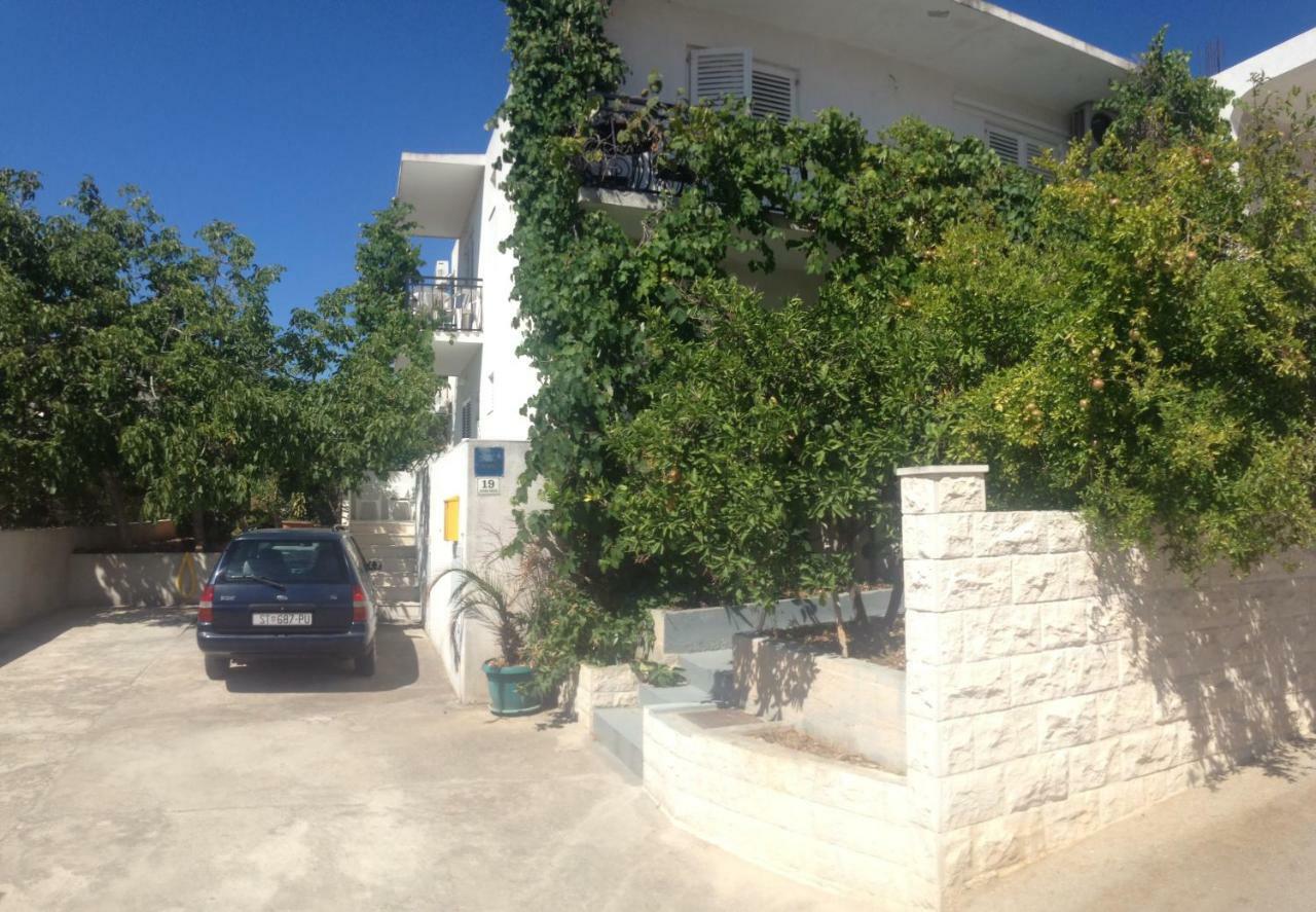 Apartments Butkovic Hvar Town Bagian luar foto