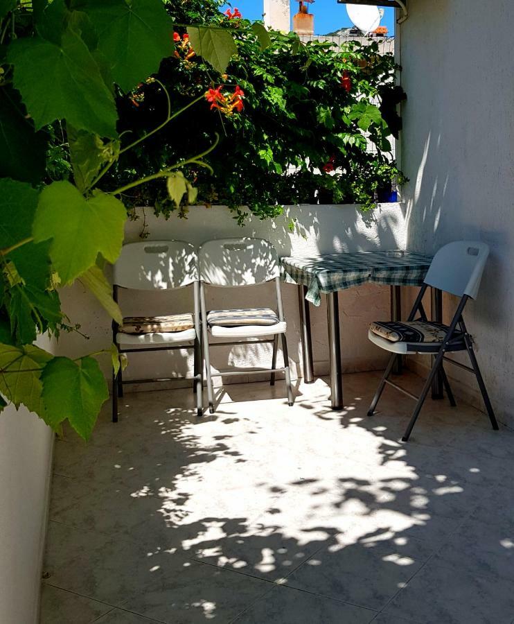 Apartments Butkovic Hvar Town Bagian luar foto